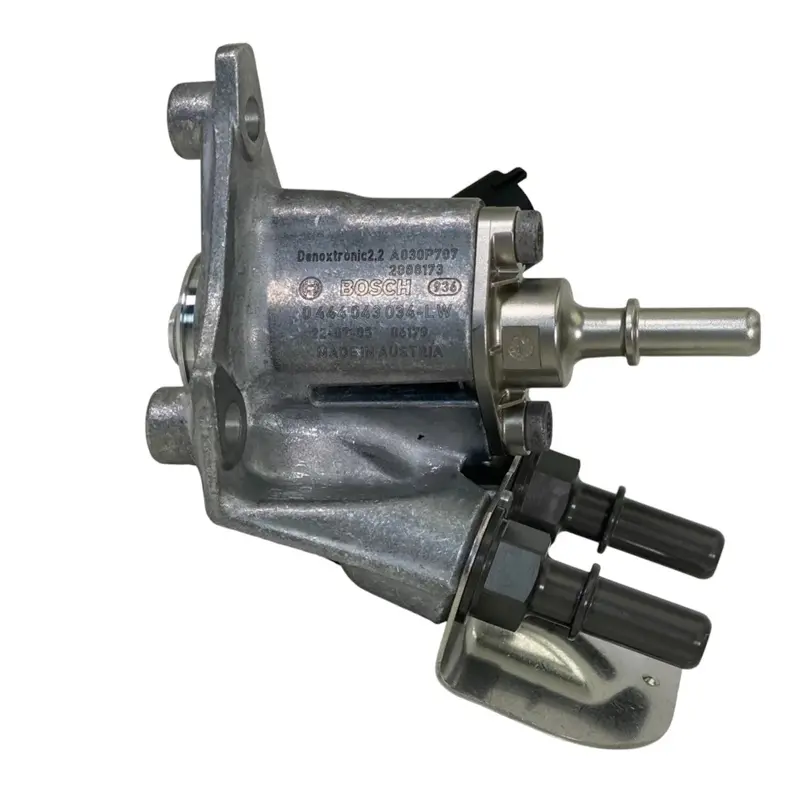 0 444 043 007 Genuine Cummins Def Doser Injector Urea Bosch For Isx 1