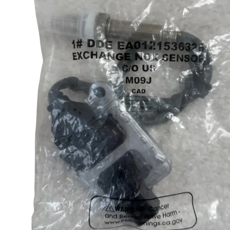 0121536328 Genuine Detroit Diesel Exhaust Gas Nitrogen Oxide Inlet Sensor 2