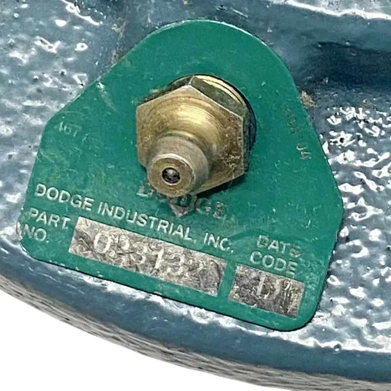 023132 Genuine Dodge Piloted Flange Roller Bearing 2