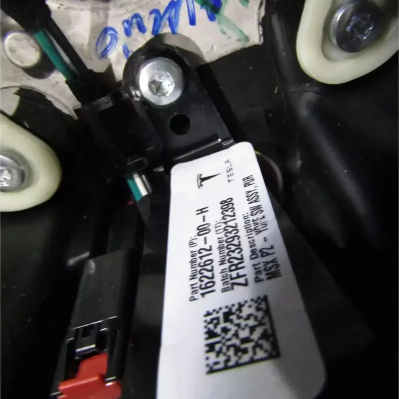 162261200H Genuine Tesla Steering Yoke Wheel 2