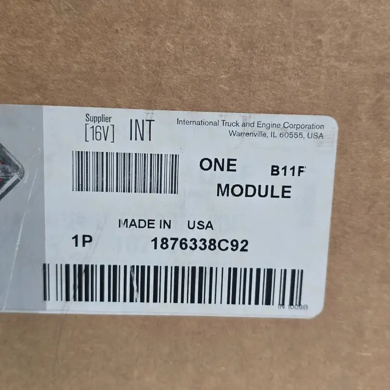 1876338C92 International Fuel Filter Housing Assembly 2