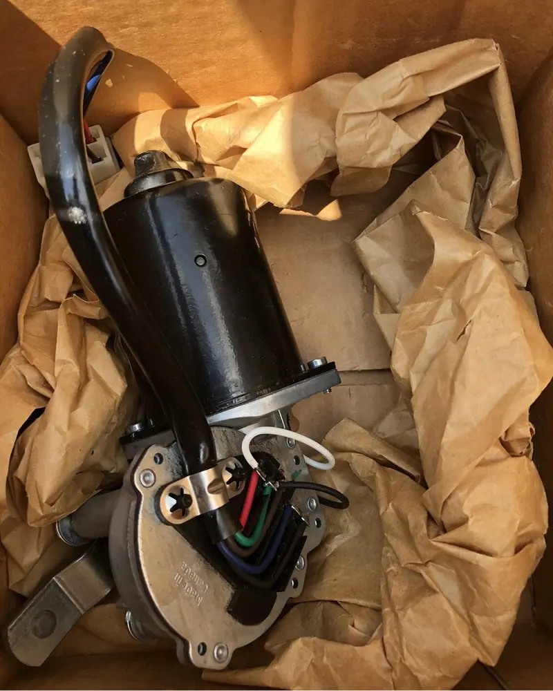 2003577C91 Genuine International Windshield Wiper Motor 1