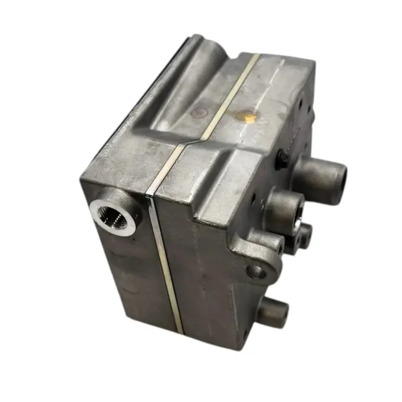 2293705 Genuine Paccar Cylinder Head 2