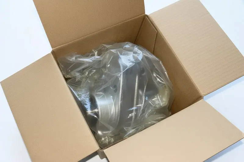 2503703C91 Genuine International High Pressure Oil Pump 1