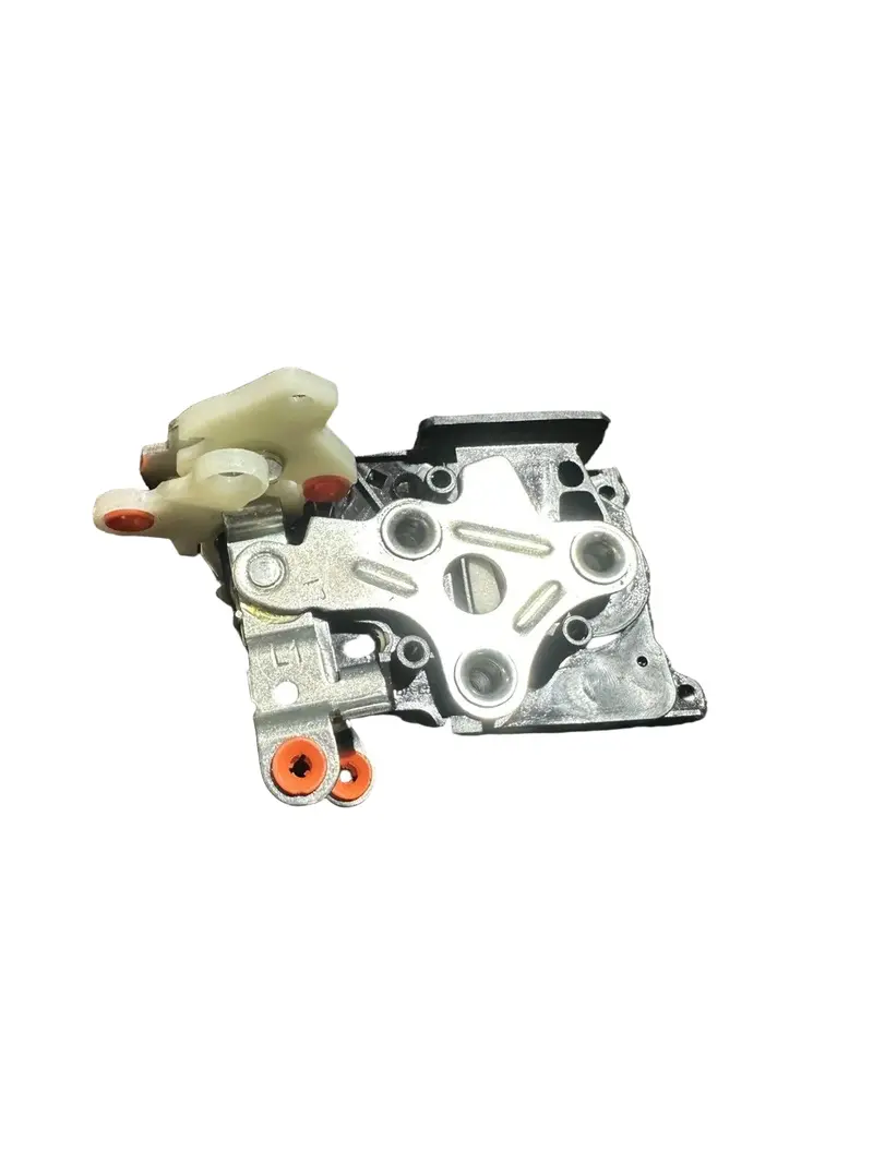 2593968C1 Genuine International Latch Door Manual Frt Lh 1