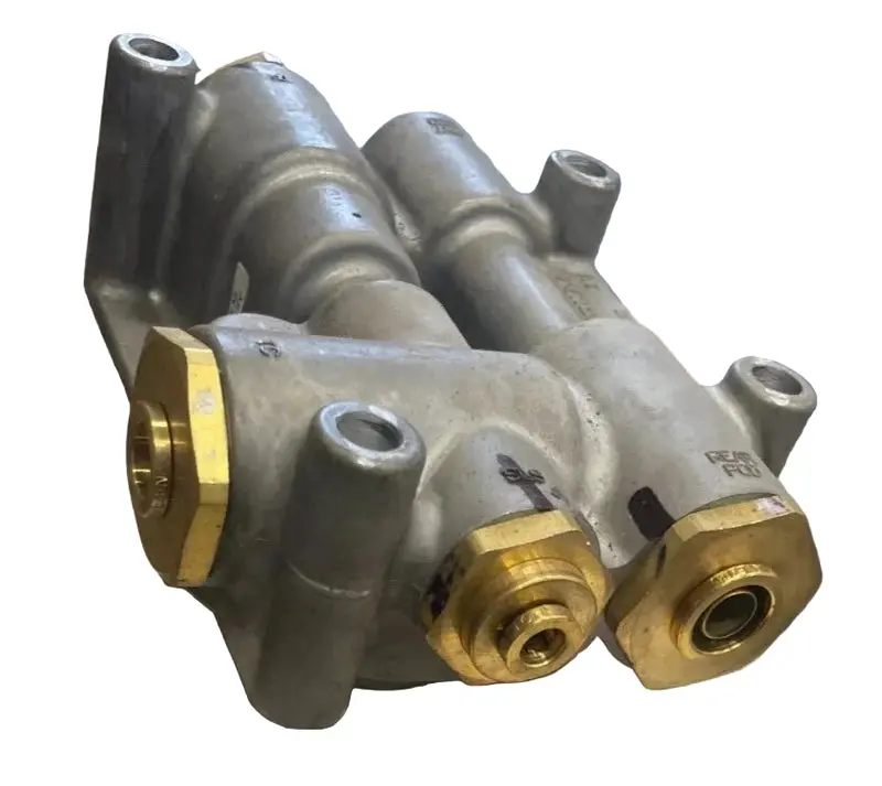 3519266C91 Genuine Bendix Tractor Protection Valve 1