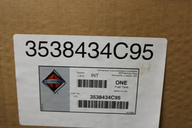 3538434C95 Genuine International Fuel Tank 2