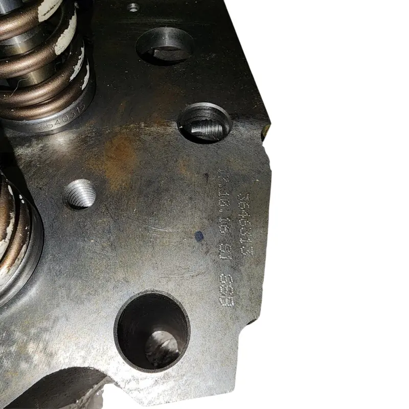 3646313Nx Cummins Cylinder Head 2