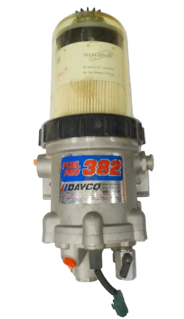 3698218C93 Genuine International Fuel Filter Davco 382 25Mic 1