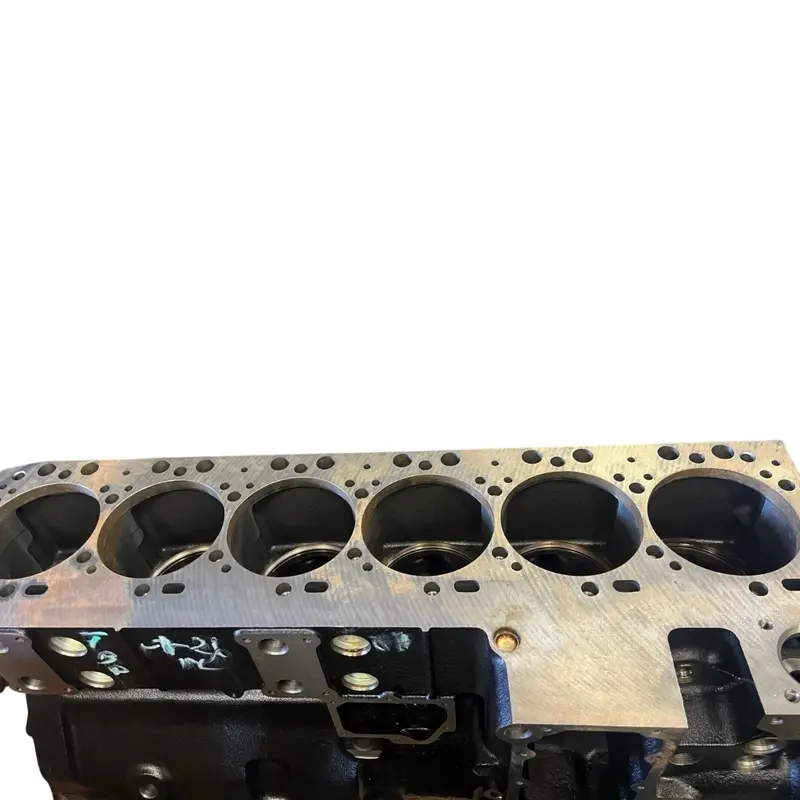 3806225 Genuine Cummins Cylinder Block 3945063 For 6L / 6Ct 8.3L Engine 1