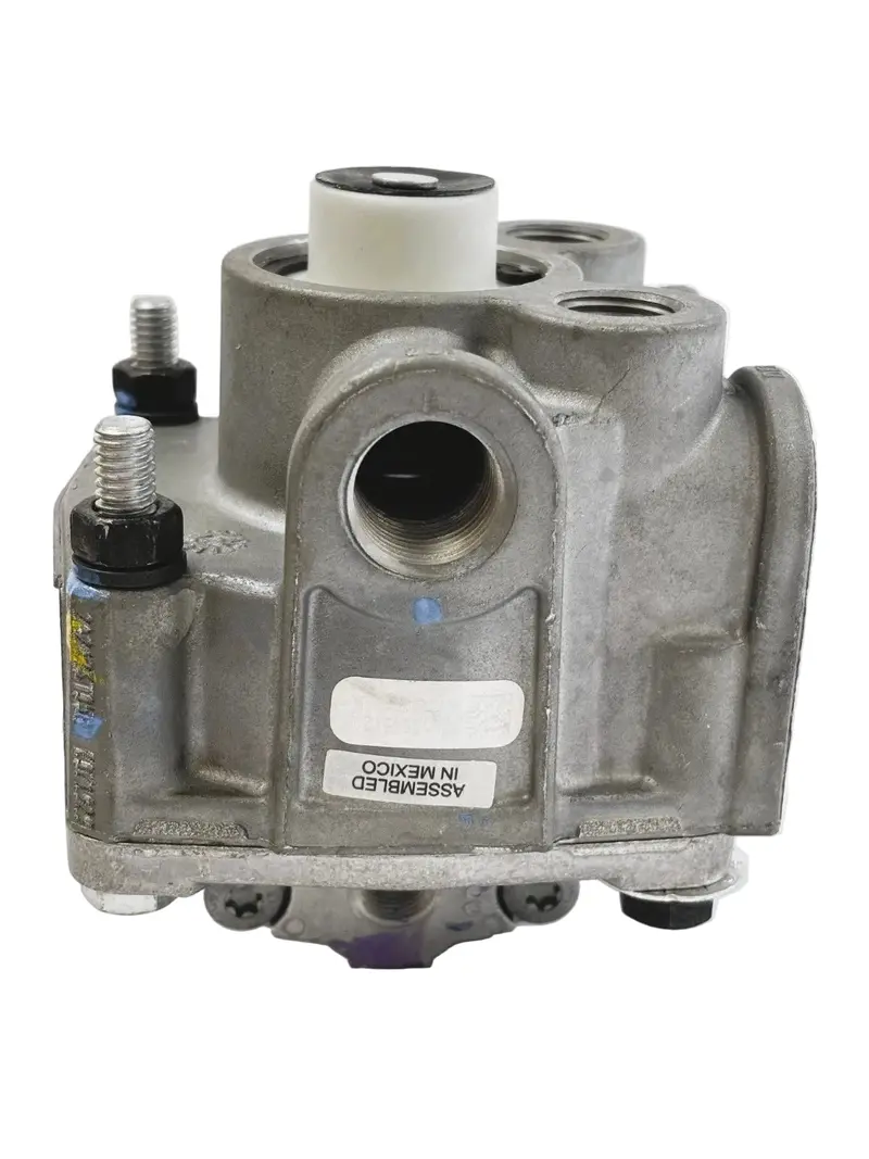 3835204C91 Genuine Bendix Brake Relay Traction Valve 4.0 Psi 12V 1