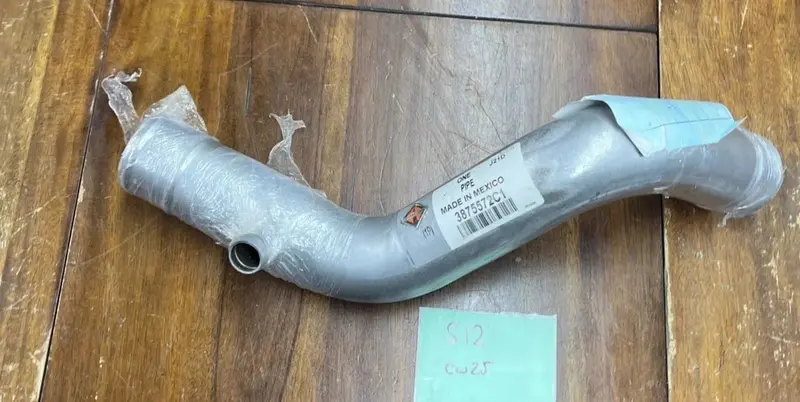 3875572C1 Genuine International Radiator Pipe 1