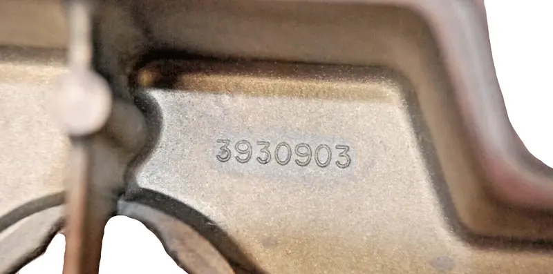 3930903 Genuine Cummins Valve Cover 2