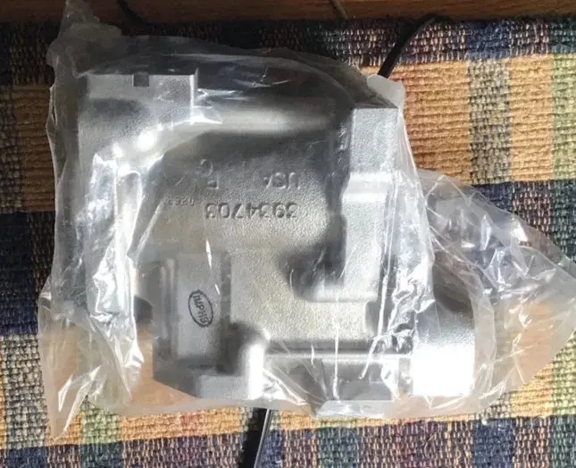 3934703 Genuine Cummins Fuel Control Housing 1