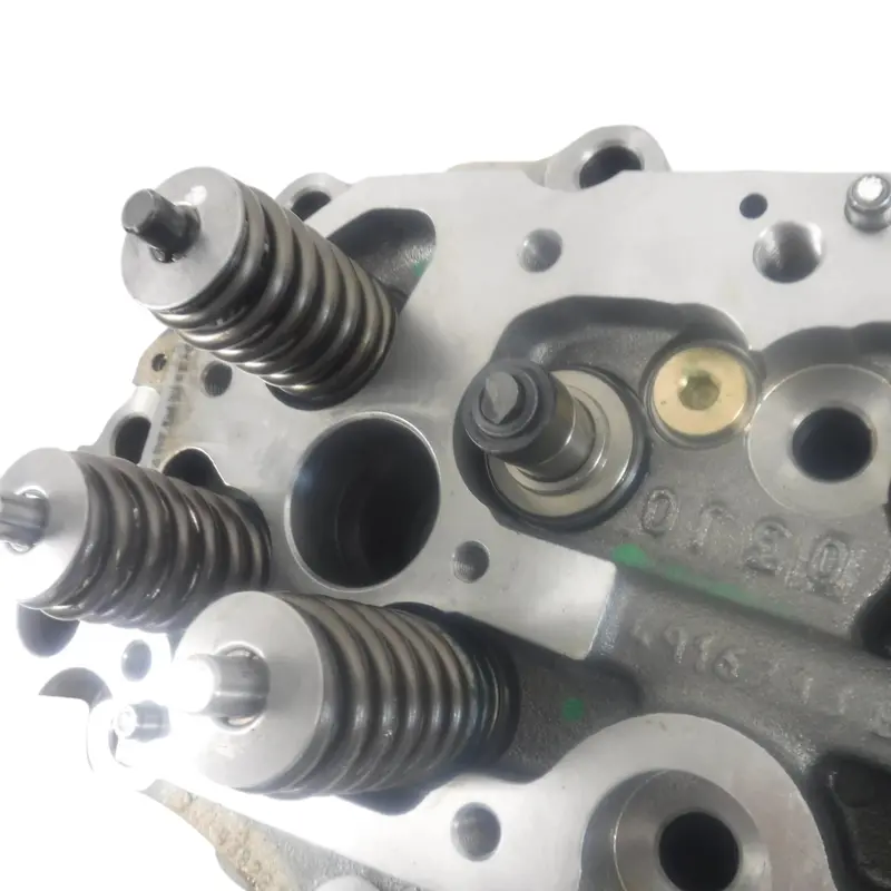 4382239 Cummins Cylinder Head 2