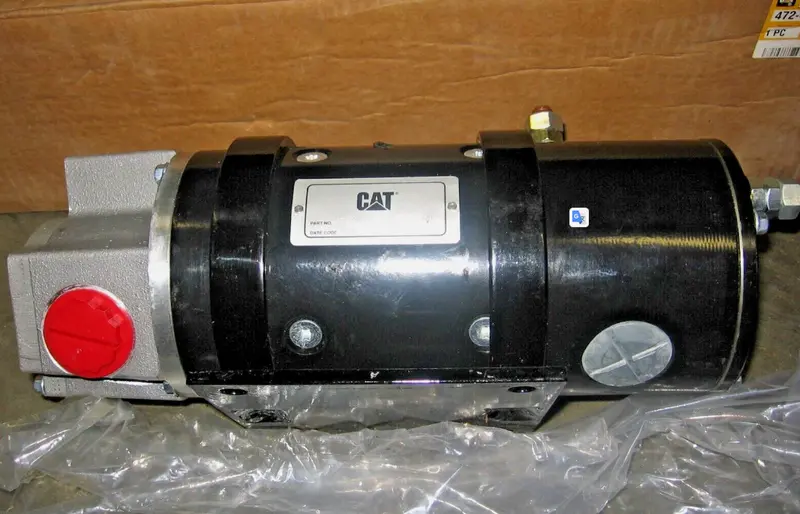 4724557 Cat Hydraulic Gear Pump 24V Electric 1