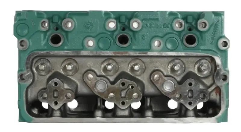 477833 Genuine Volvo Penta Cylinder Head 1