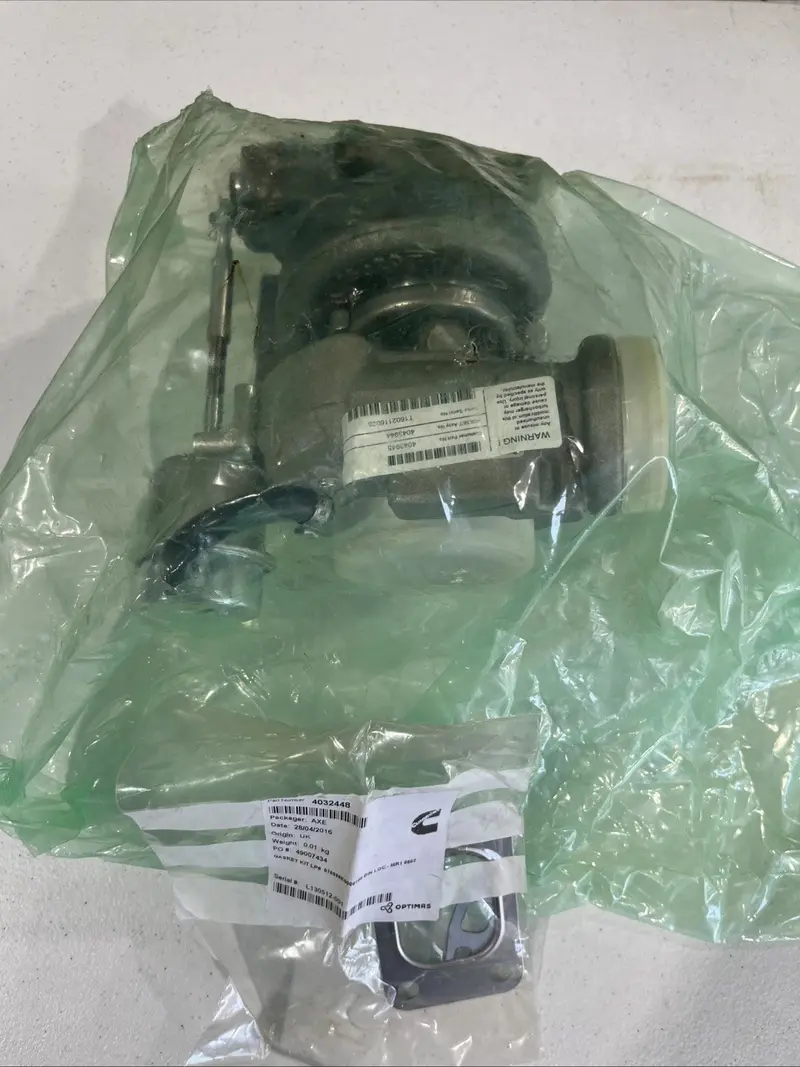 4955725 Genuine Cummins Turbocharger 2