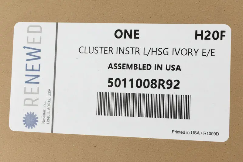 5011008R92 International Instrument Cluster L/Housing 2