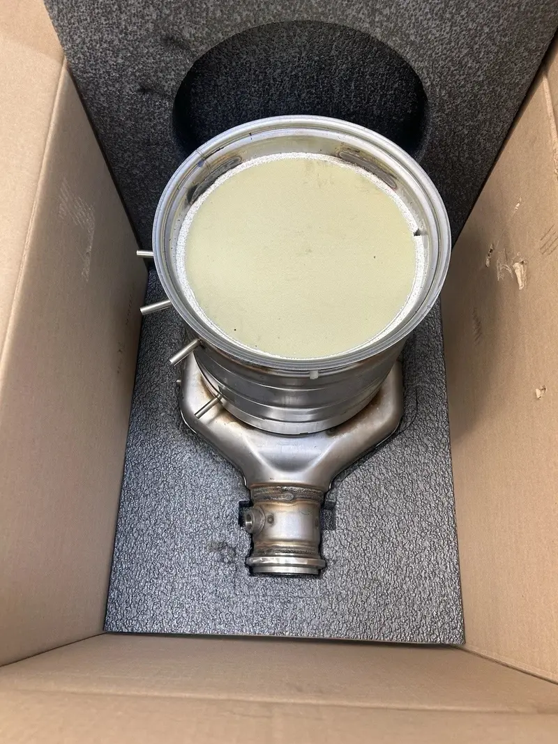 5418579 Genuine Cummins Outlet Catalyst Module 1