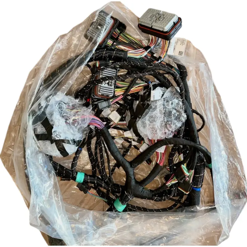 5798812 Cat Harness 1