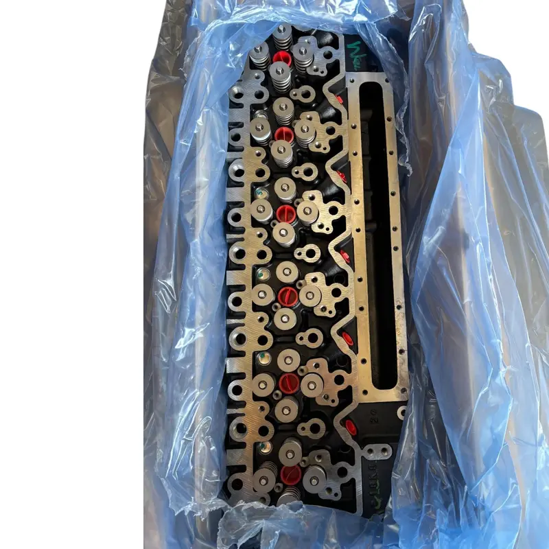 6372418Rx Genuine Cummins Cylinder Head 2
