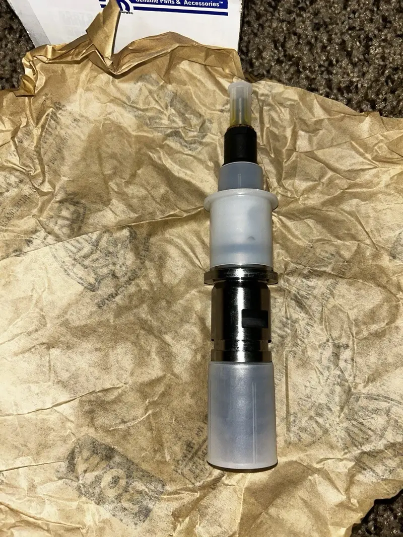 68568034Aa Genuine Mopar Fuel Injector 2