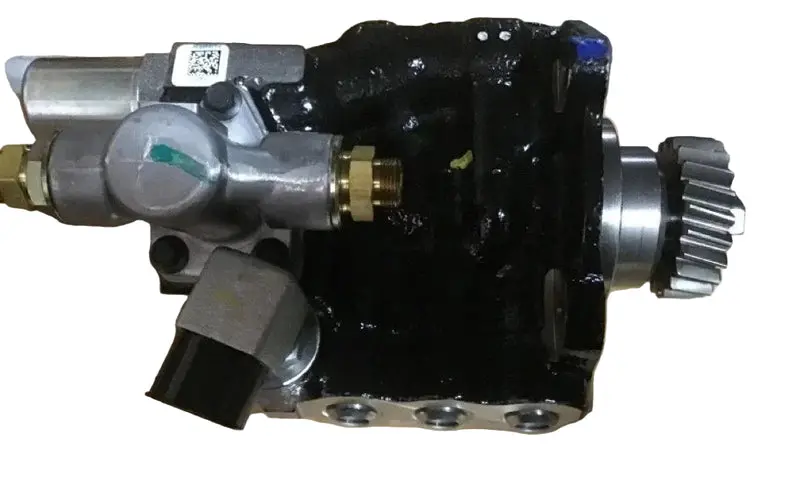 7094751C93 Genuine International High-Pressure Oil Pump 1