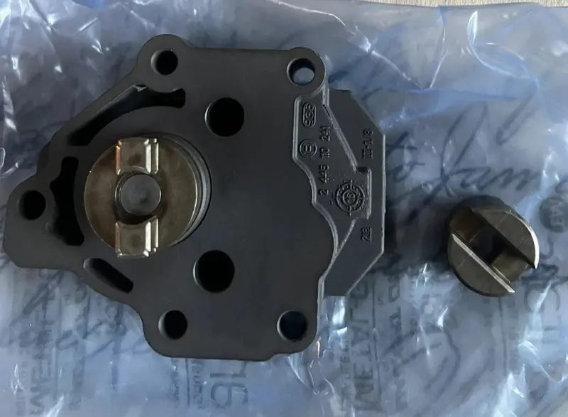 A0040910801 Genuine Detroit Diesel Fuel Lift Pump 1