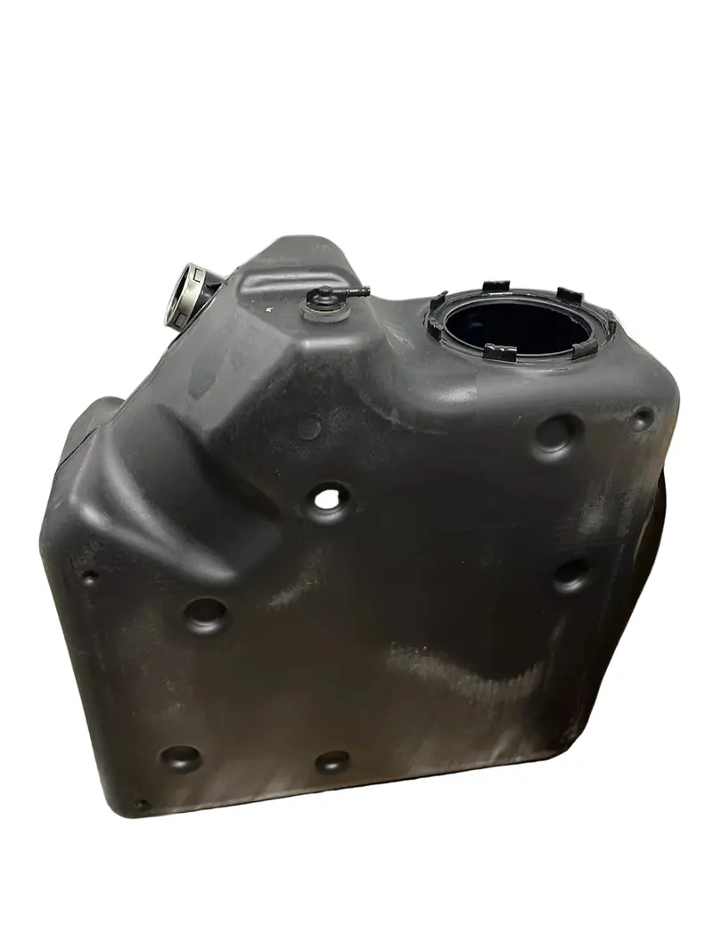 A04-30817-003 Genuine Freightliner 13-Gallon Def Tank 1