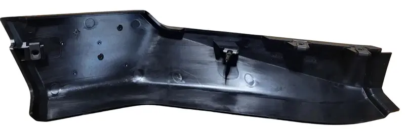 A331249100r Genuine Paccar Fairing Kick Panel Rh 2