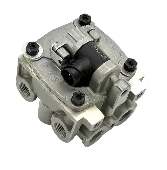 K070953 Genuine Bendix Brake Relay Valve 1