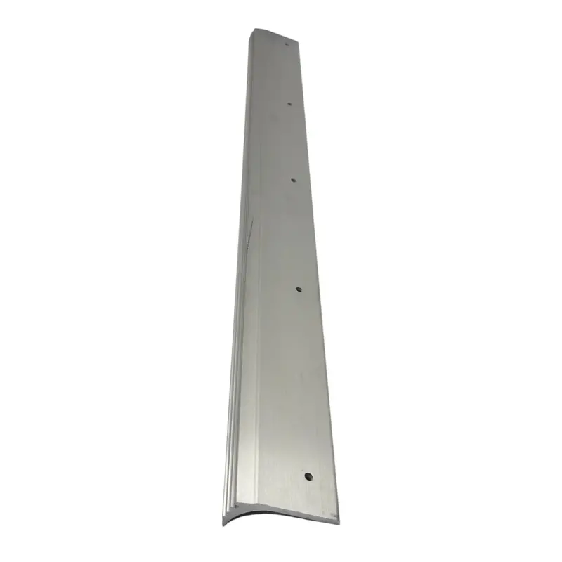M826052 Genuine Paccar Step Dpf/Scr Grip Edge 2
