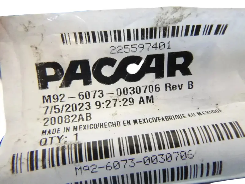 M92-6073-0030706 Genuine Paccar Wiring Harness 2