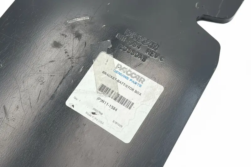 N11-1584 Genuine Paccar Right Side Battery Box Bracket 2