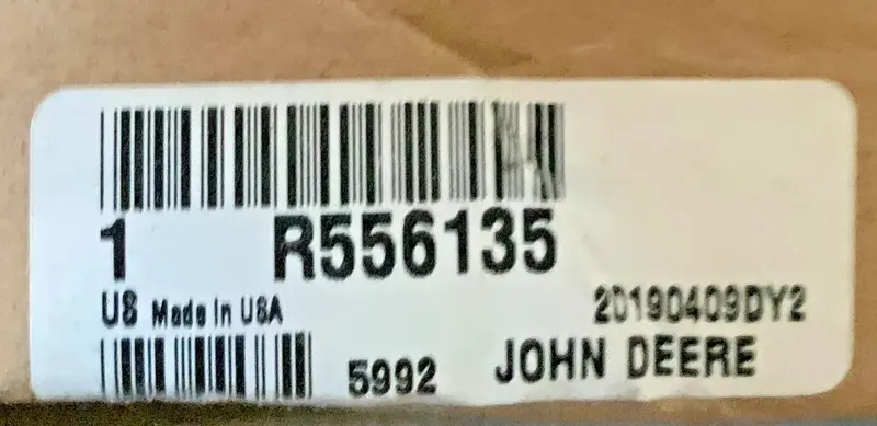 R556135 Genuine John Deere Front Driveshaft Lower Machined Retainer 1