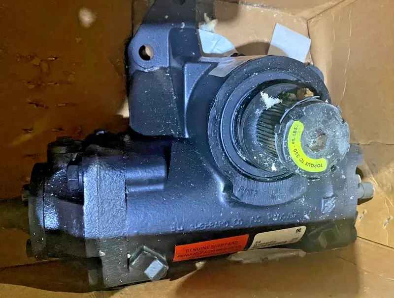 Zrxm100pmt Genuine International Steering Gear Assembly 1