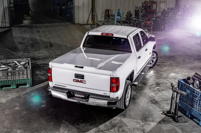 Undercover Elite Lx Retractable Tonneau Cover For 2019–2020 Gmc Sierra 1500 (Multipro Tailgate), 6.5' Bed, Black 2