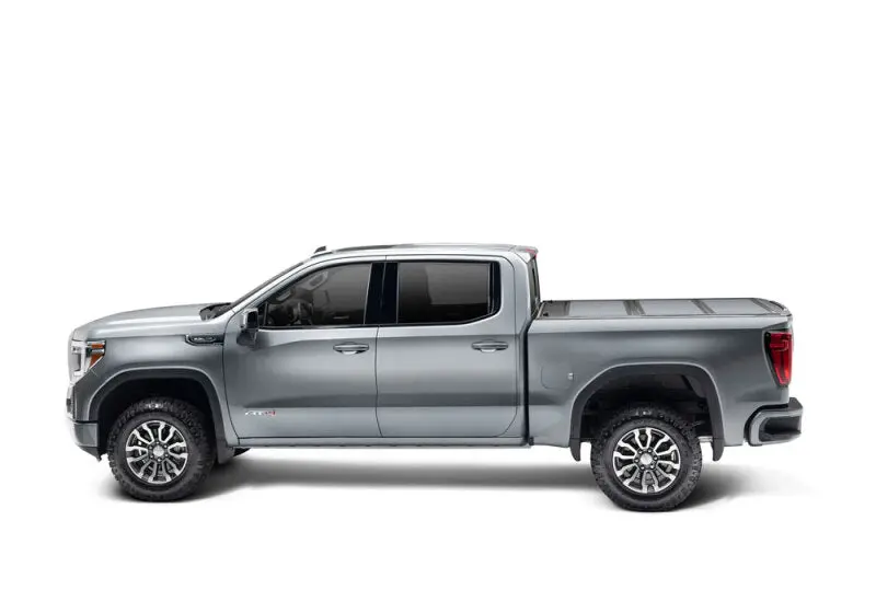 Undercover Fusion Retractable Tonneau Cover – Havana Finish For 2017–2018 Chevy/Gmc Silverado & Sierra (68.4" Bed) 1